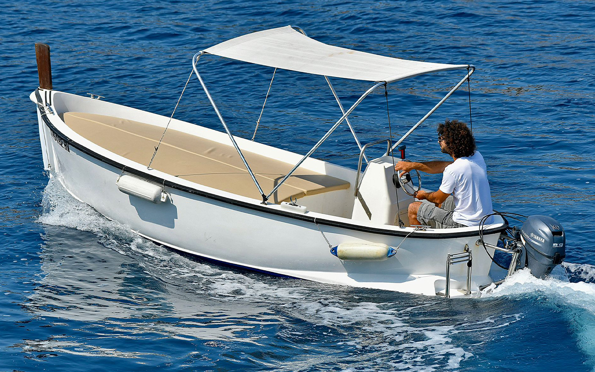 Romantic boat Hvar
